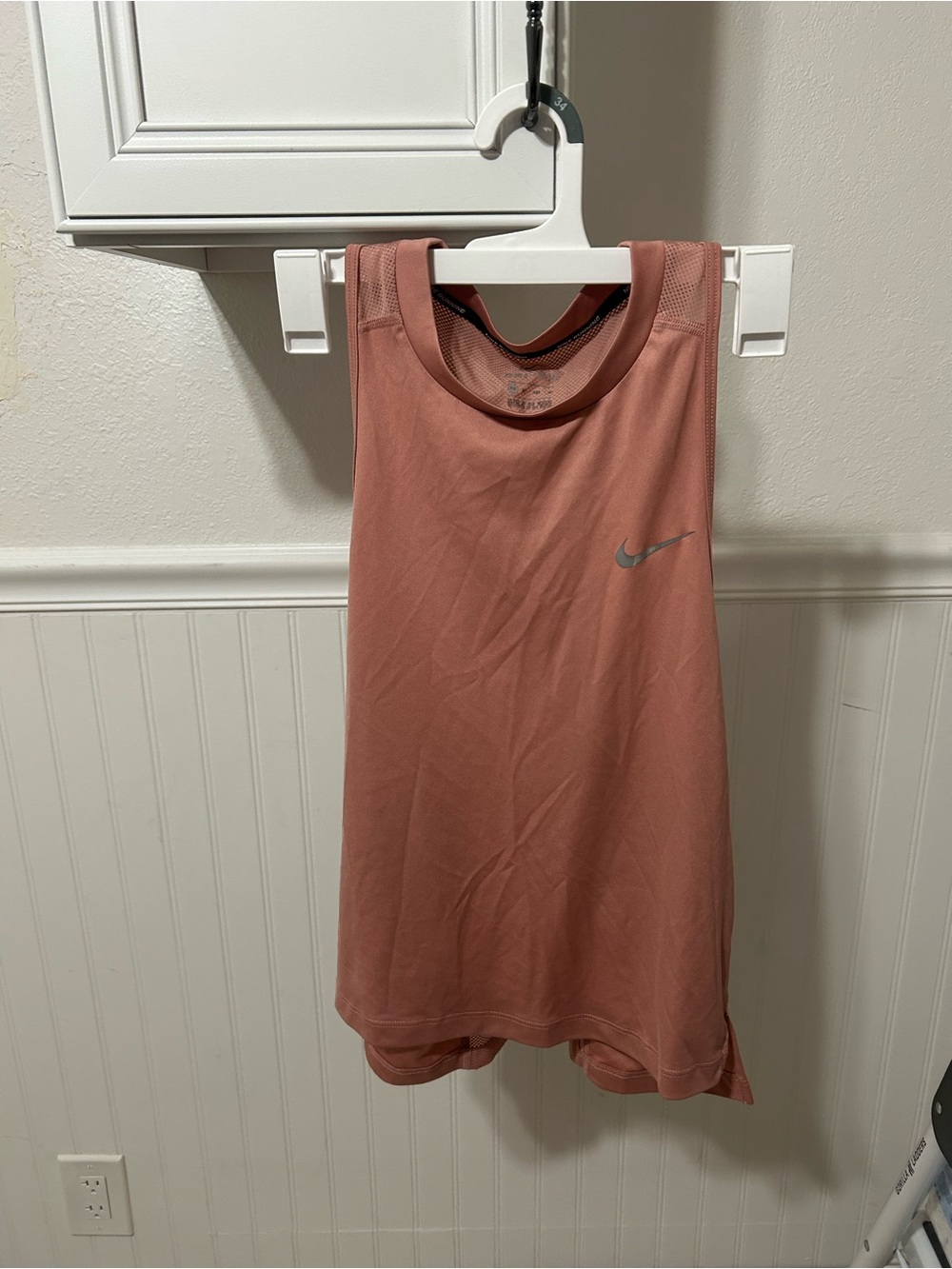 Nike Women’s Rosewood Performance Tank Top